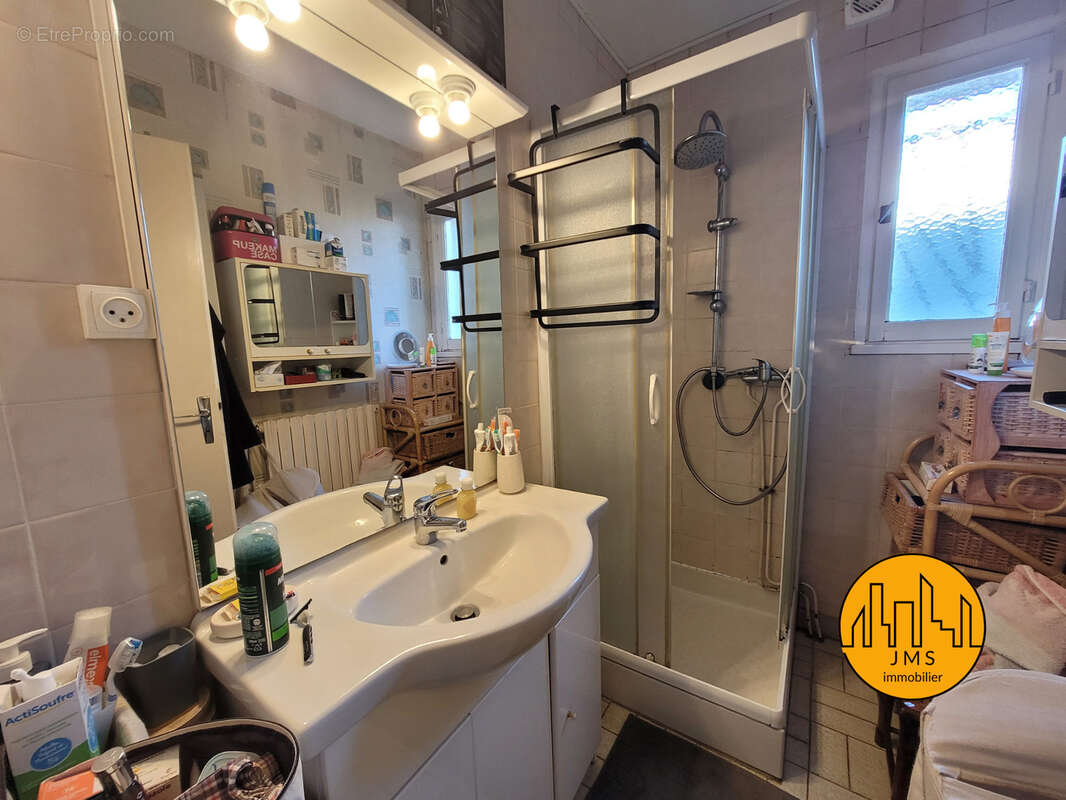 Maison à MONTMARAULT