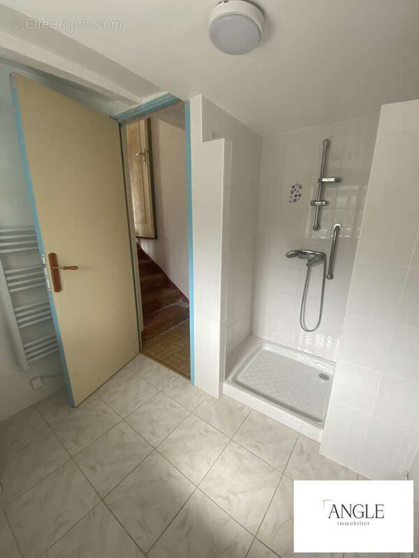 Maison à AILLIERES-BEAUVOIR