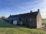 Maison à CROISILLES