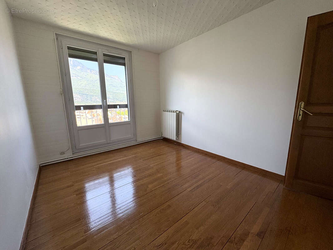 Appartement à ECHIROLLES