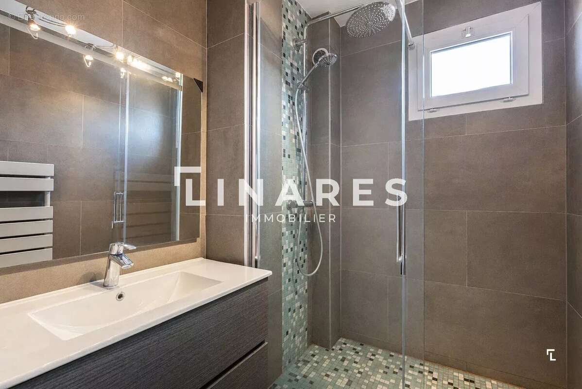 LE PRIVILÈGE – Appartement T4 de 98m² – Terrasse – 13009 - photo 10