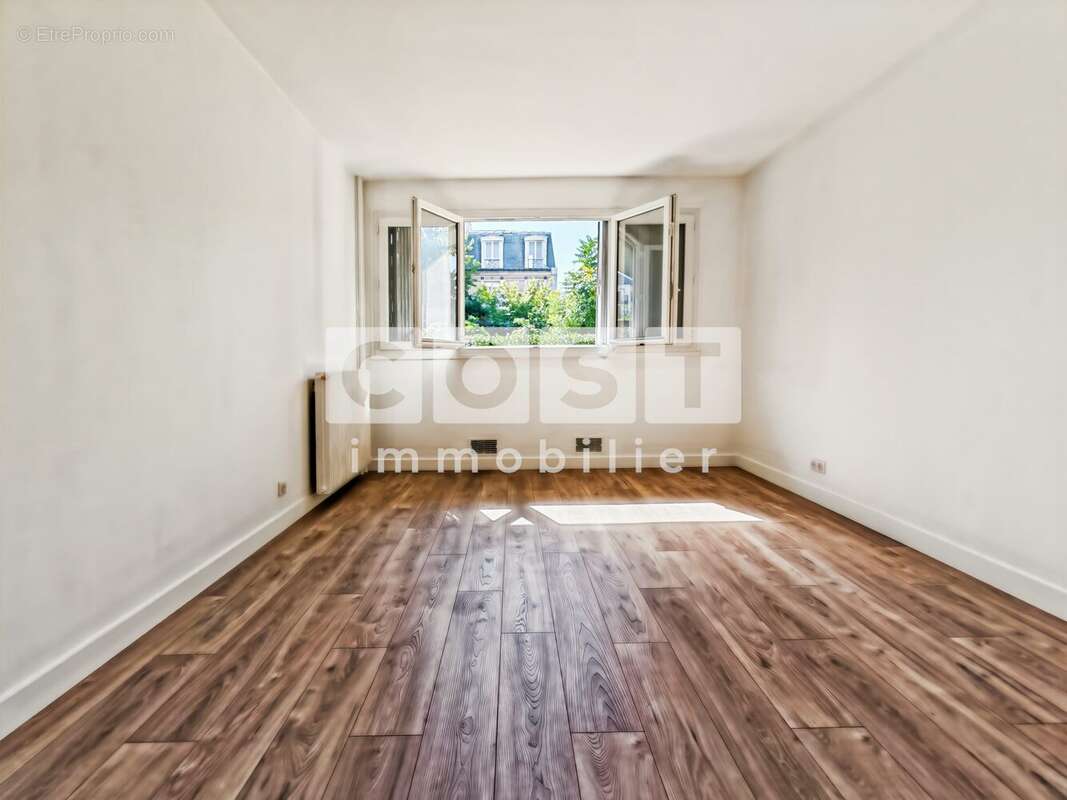 Appartement à ASNIERES-SUR-SEINE