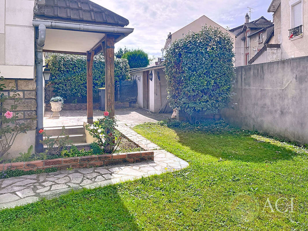 Maison à ARNOUVILLE-LES-GONESSE