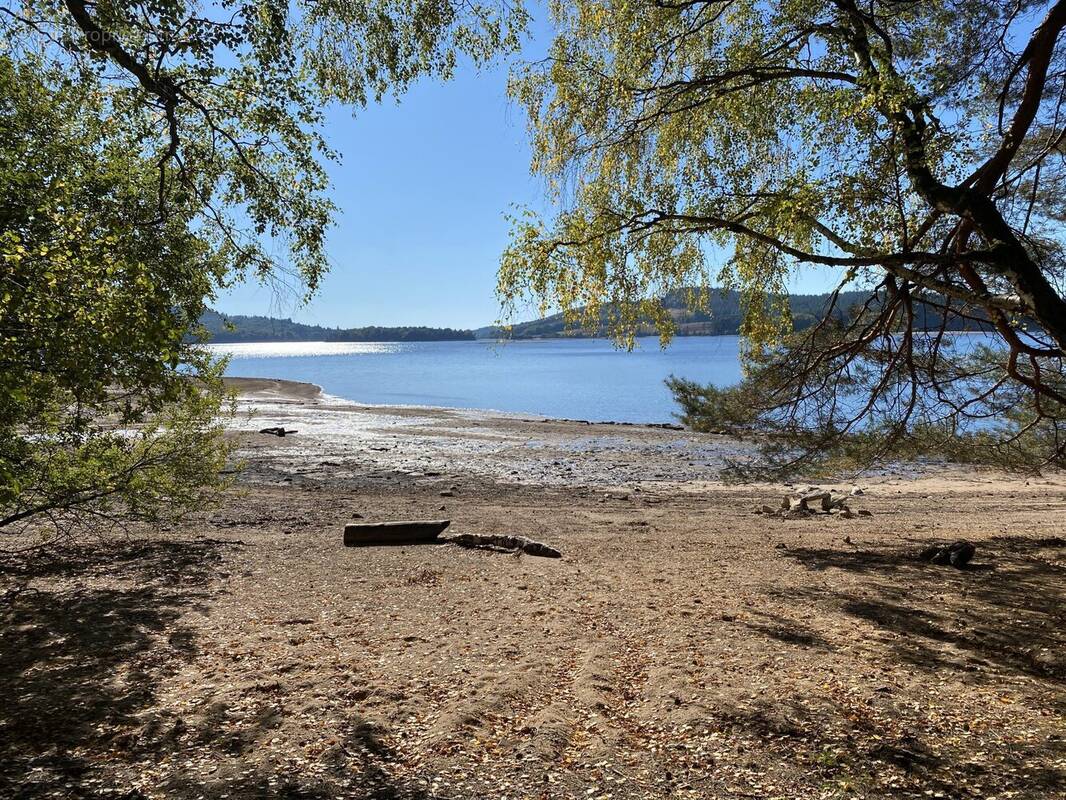 Maison à BEAUMONT-DU-LAC