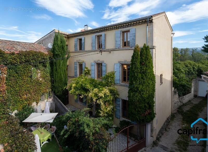 Maison à MALLEMORT