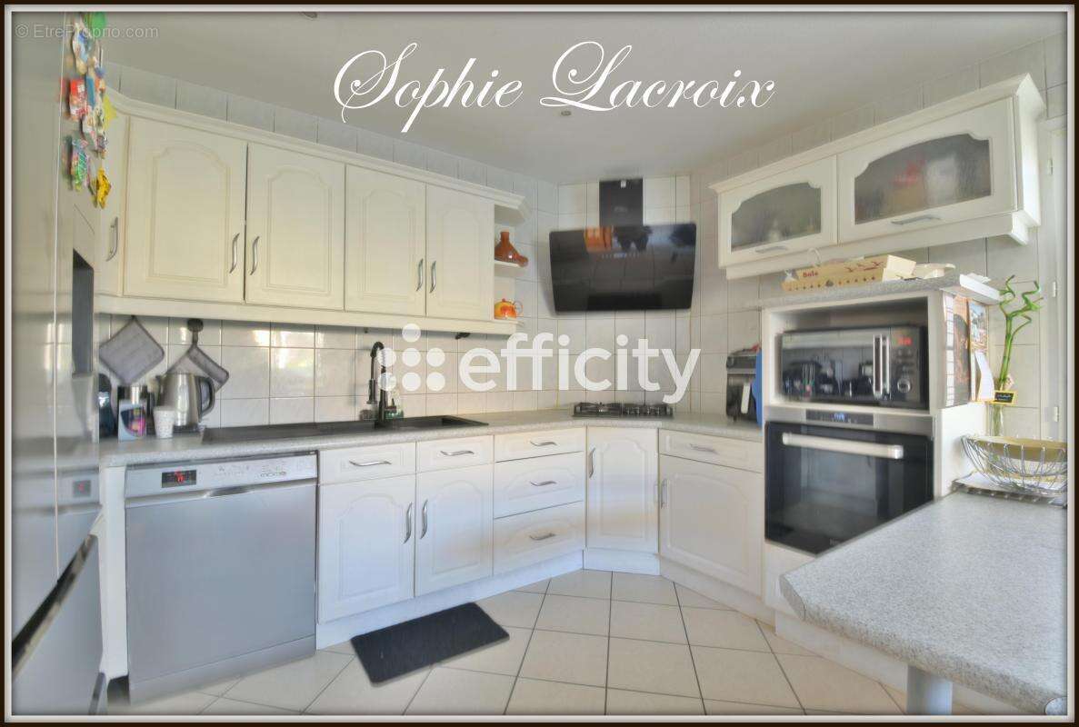 Maison à ROUSSILLON