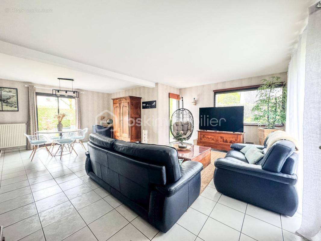 Maison à NOYAL-SUR-VILAINE