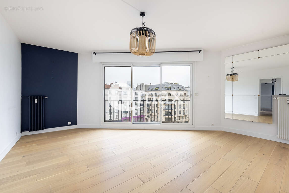 Appartement à LEVALLOIS-PERRET