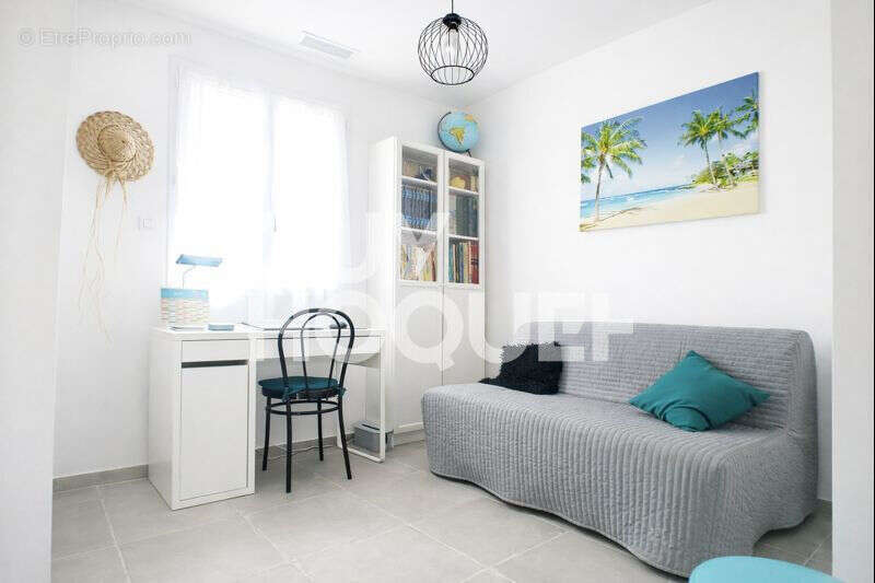 Maison à MORIERES-LES-AVIGNON