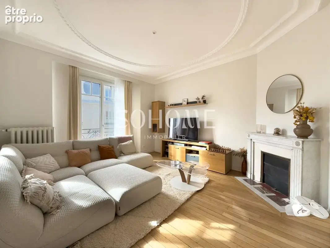 Appartement t5 renove avec loggia - hyper centre reims - photo 3