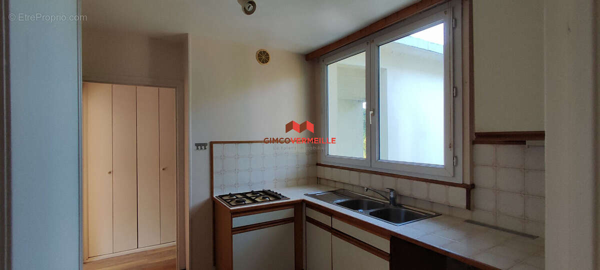 Appartement à LA CELLE-SAINT-CLOUD