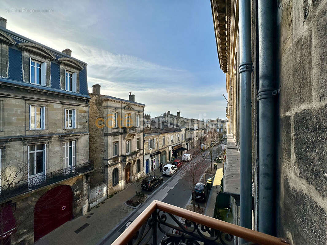 Appartement à BORDEAUX
