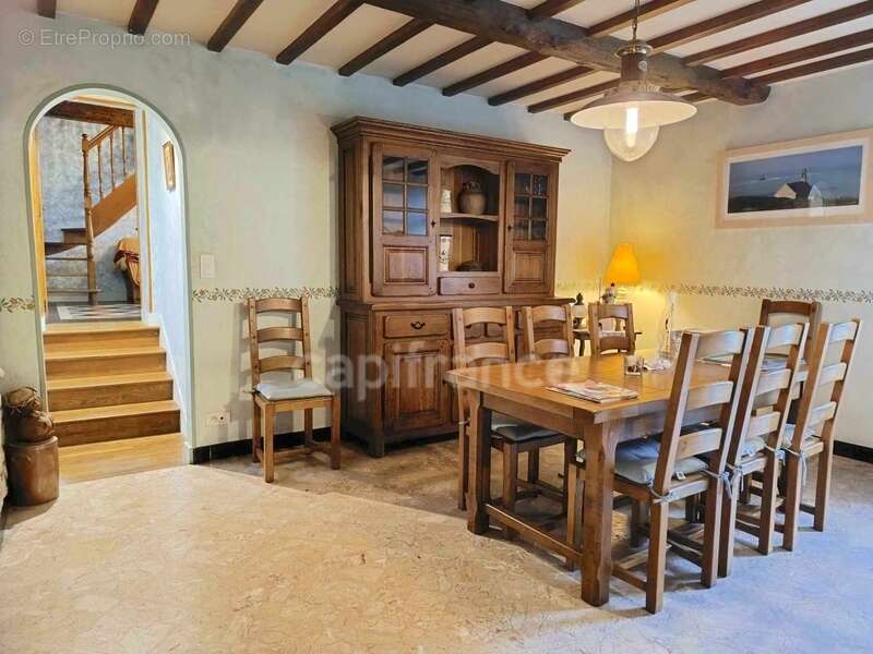 Maison à ARCES-DILO