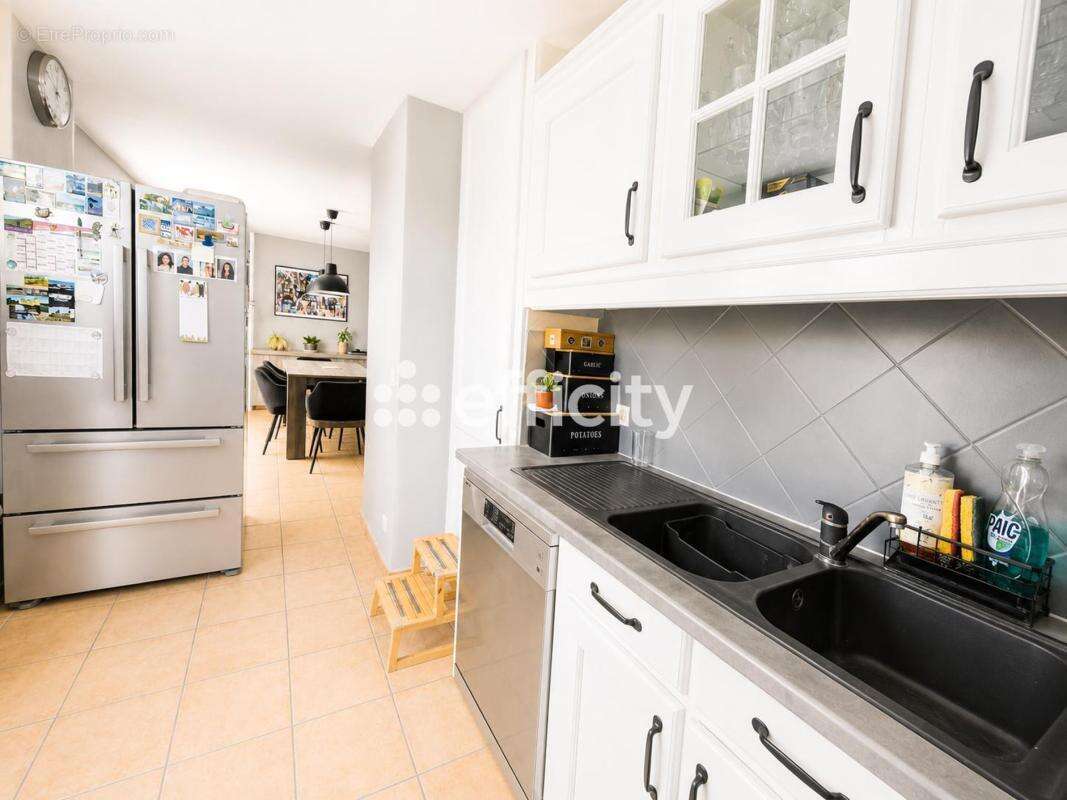 Maison 120 m² à La Chapelle-En-Serval  - photo 7