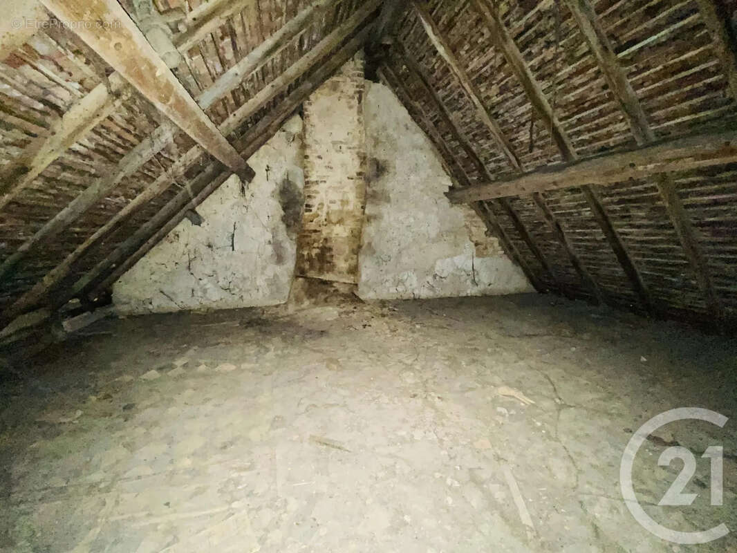 Maison à SAVIGNY-EN-REVERMONT