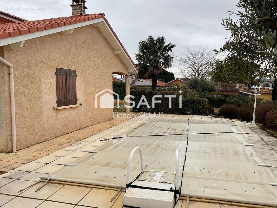 Photo 4 - Maison à ESTRABLIN