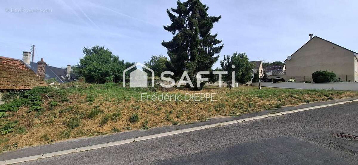 Terrain 594 m² à Noyant-Et-Aconin  - photo 3