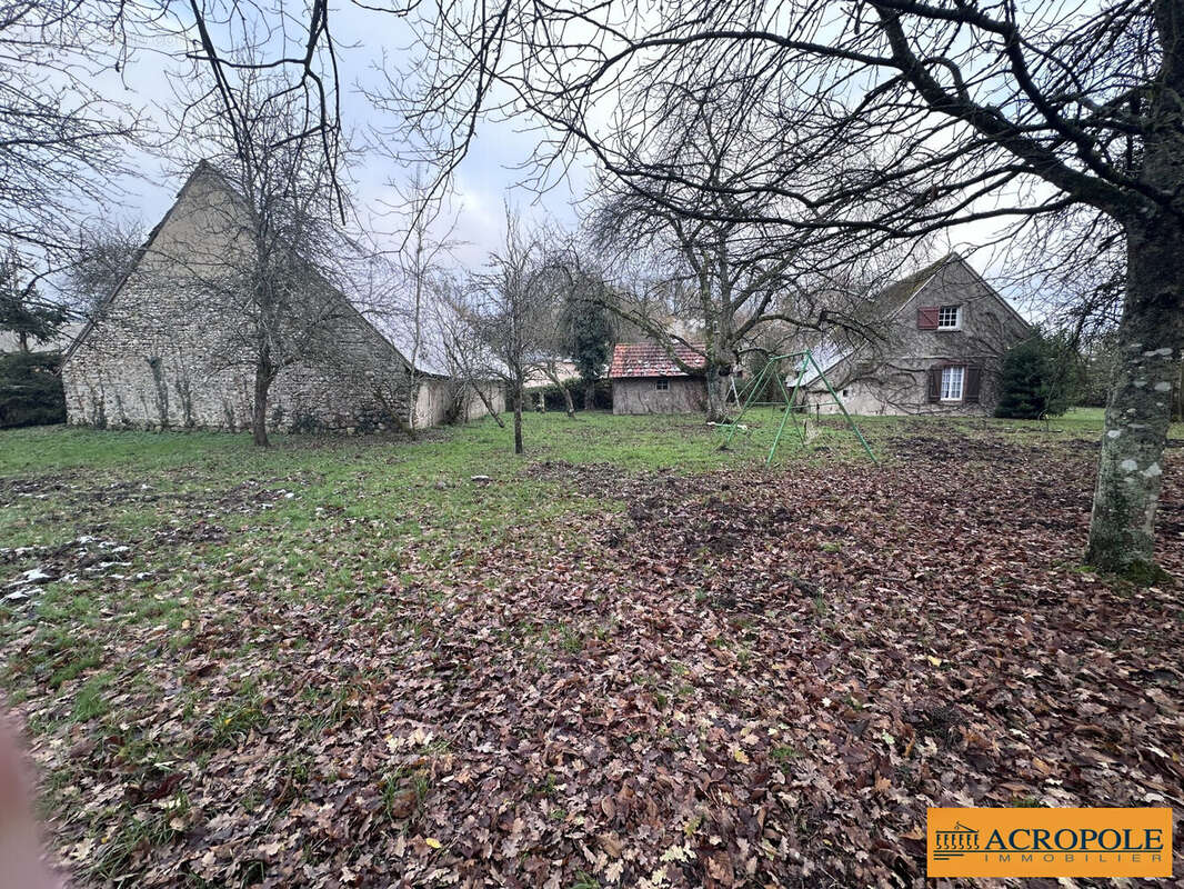 Maison à AUTRY-LE-CHATEL