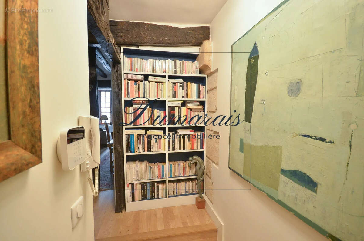 Appartement à PARIS-3E