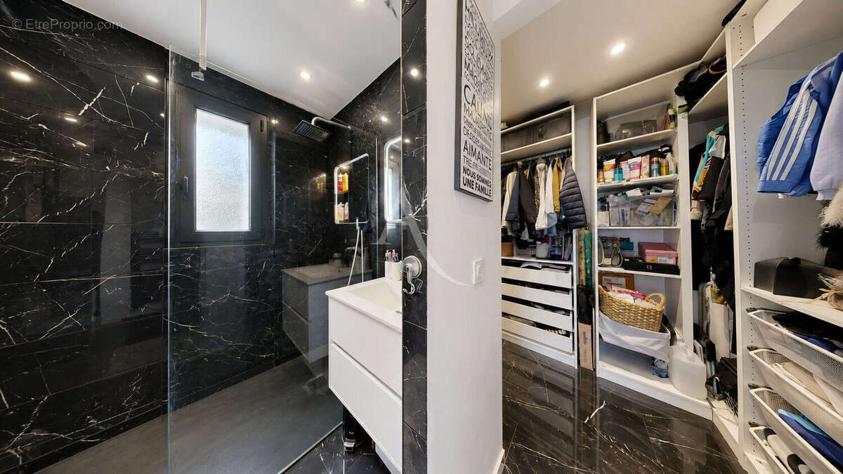 ETREPAGNY 4 Chambres Sous sol total - photo 8