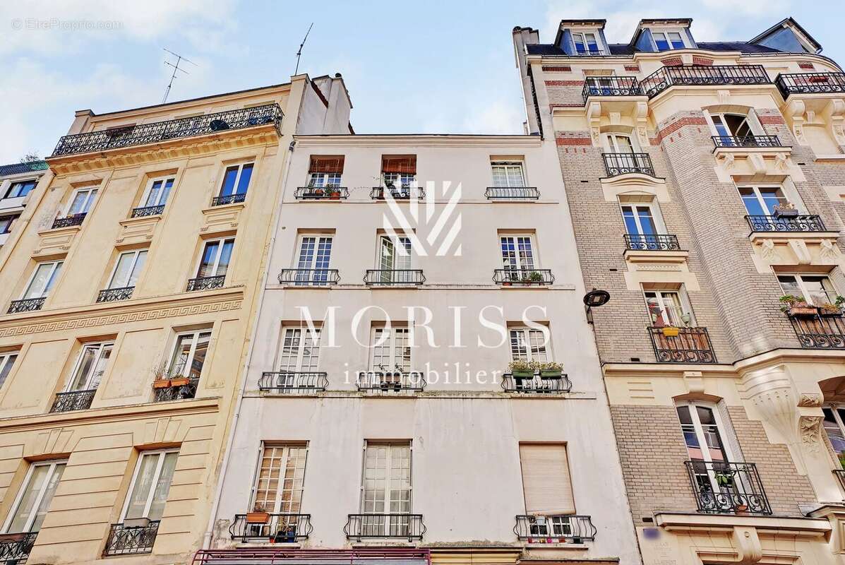 Appartement à PARIS-18E