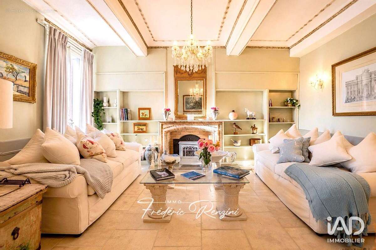 Maison 435 m² à Bize-Minervois  - photo 2