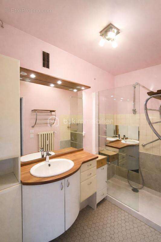 Appartement lumineux 2 chambres avec 2 grands balcons + box – Metz - photo 8