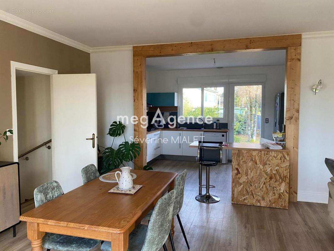 Maison à CHERVES-RICHEMONT