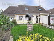 Maison à DONVILLE-LES-BAINS