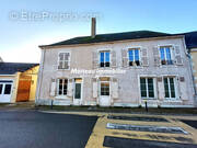 Maison à MONCE-EN-BELIN