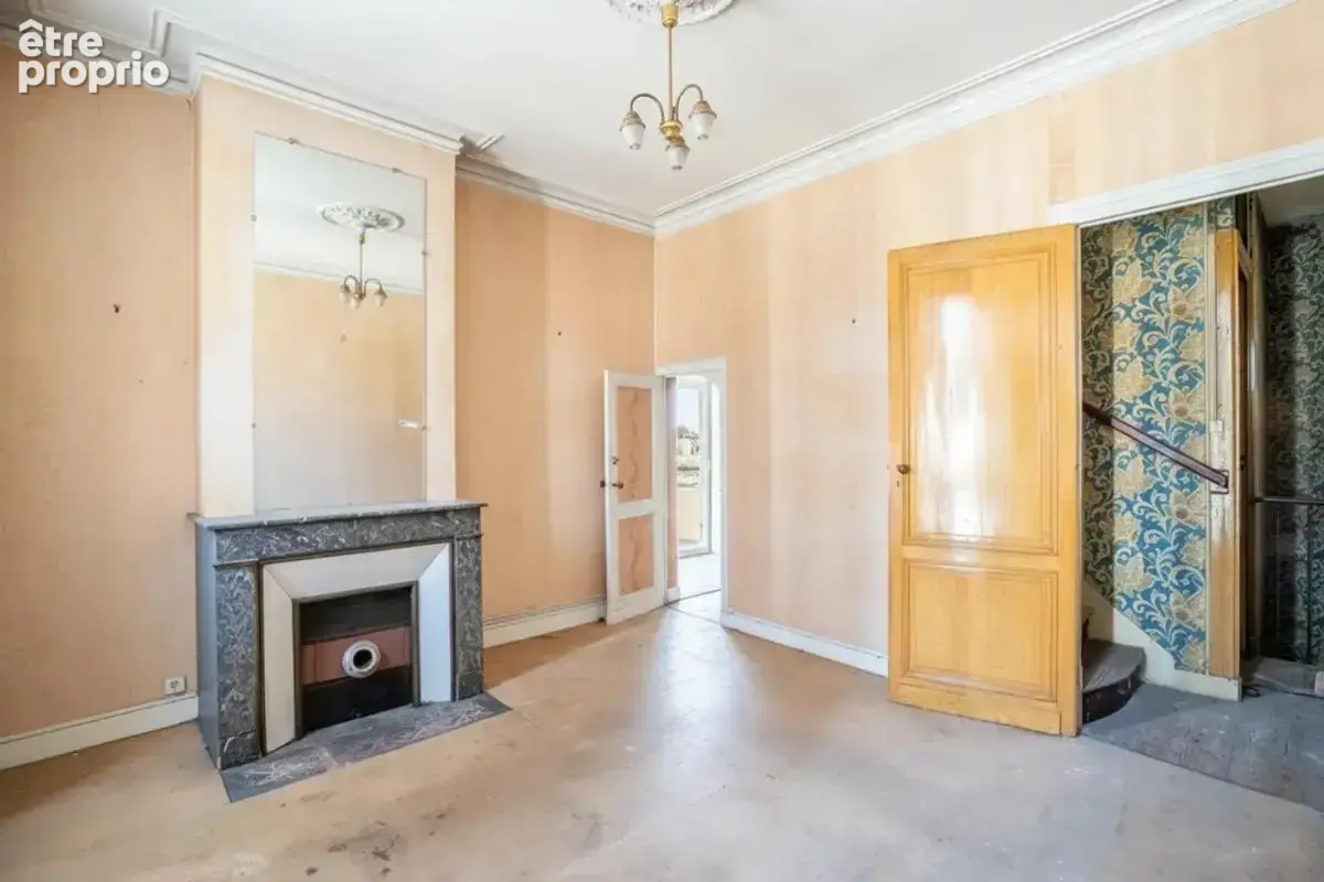 Bordeaux – Immeuble 119 m² sur 3 niveaux – À rénover - photo 6