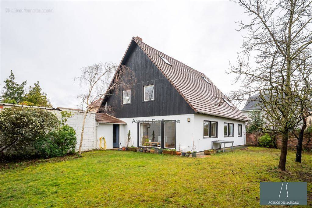 Maison à LE VESINET