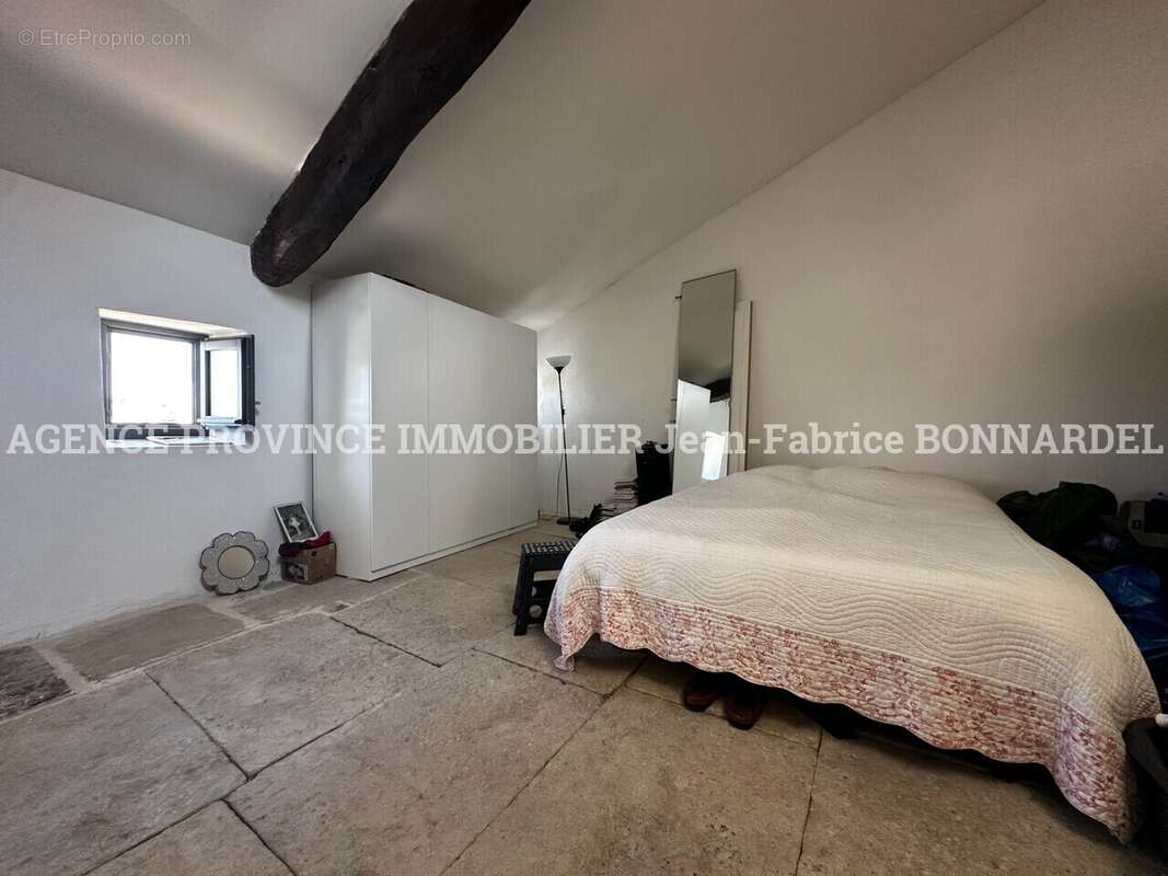 Maison 135 m² à Taulignan  - photo 11