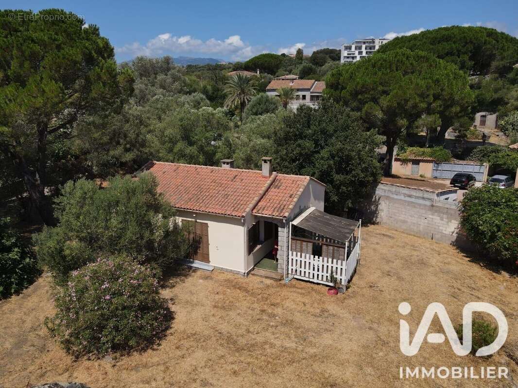 Maison 56 m² à Porto-Vecchio  - photo 5