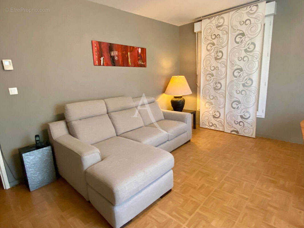 Appartement à CHECY