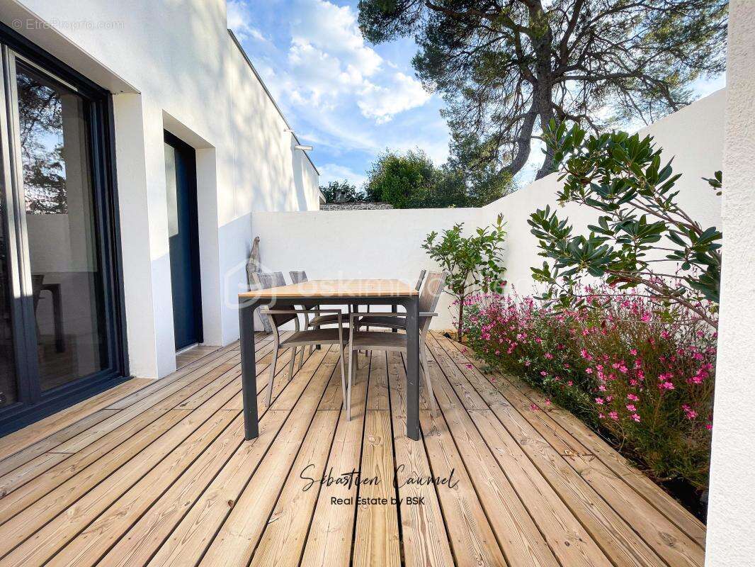 Maison à COURNONTERRAL