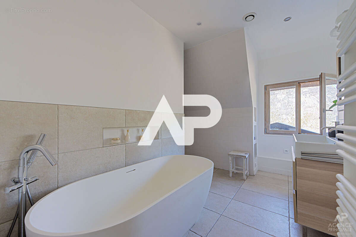 Maison à RUEIL-MALMAISON