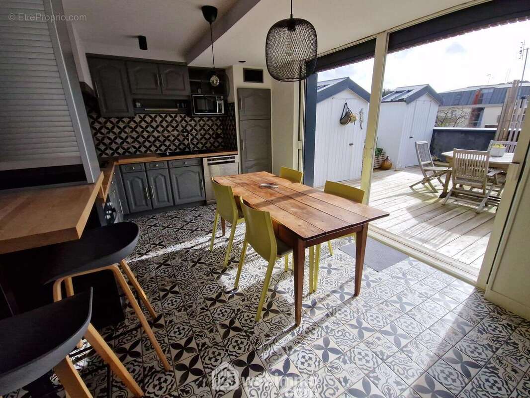 Lumineuse cuisine de 15 m² - Appartement à LA ROCHE-SUR-YON
