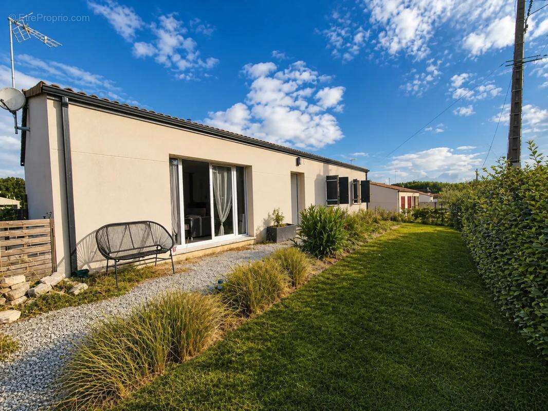 Maison de 5 pièces de 100 m² à Mainxe-Gondeville - photo 10