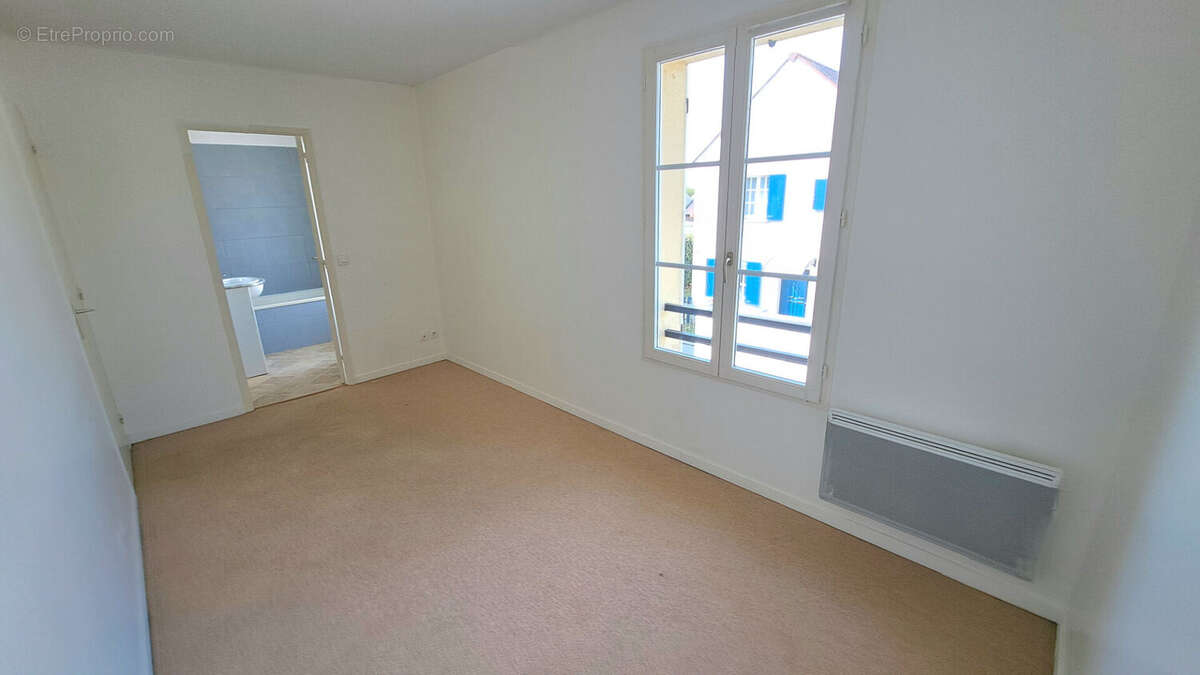 Appartement à BRUYERES-SUR-OISE