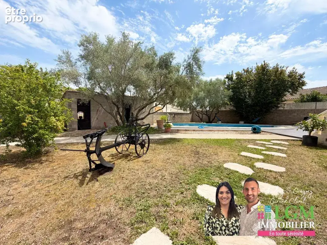 Maison de plain-pied, 4 chambres, piscine, 1000m2 de terrain, au calme, proche du centre - photo 4