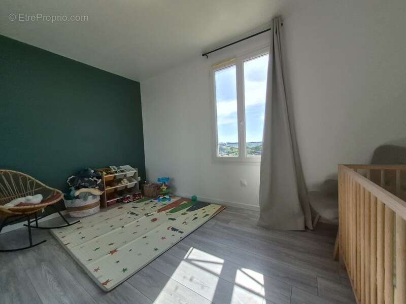 Maison familiale 5 pièces avec jardin clos – Lussant 17430 - photo 9
