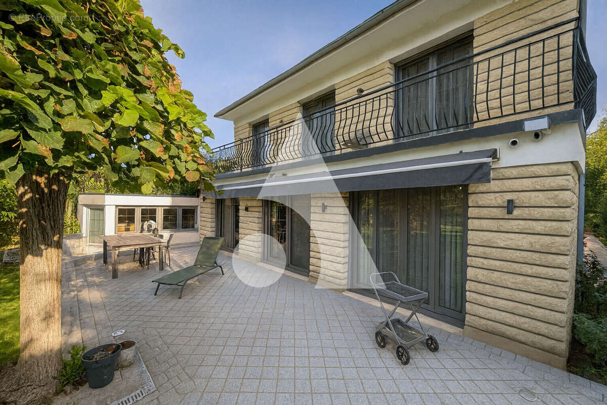 Maison à SOISY-SOUS-MONTMORENCY