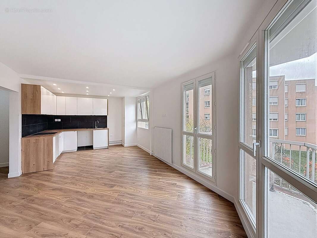 Appartement à MAISONS-ALFORT