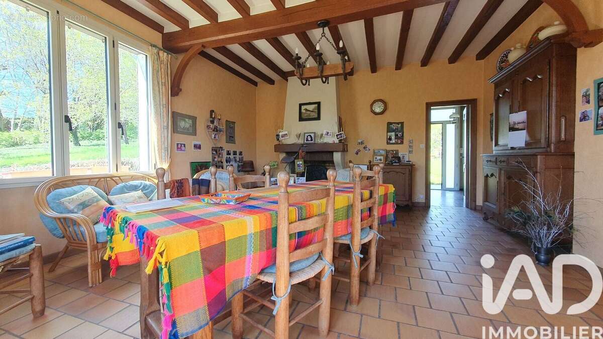 Photo 3 - Maison à CERNUSSON