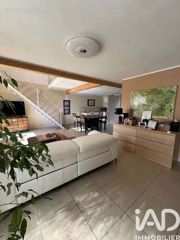 Maison 126 m² à Les Billaux  - photo 5