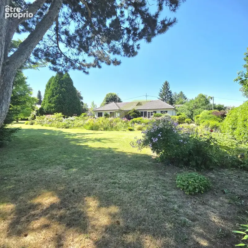 Maison de plain-pied sur 18,7 ares sur les hauteurs - photo 1