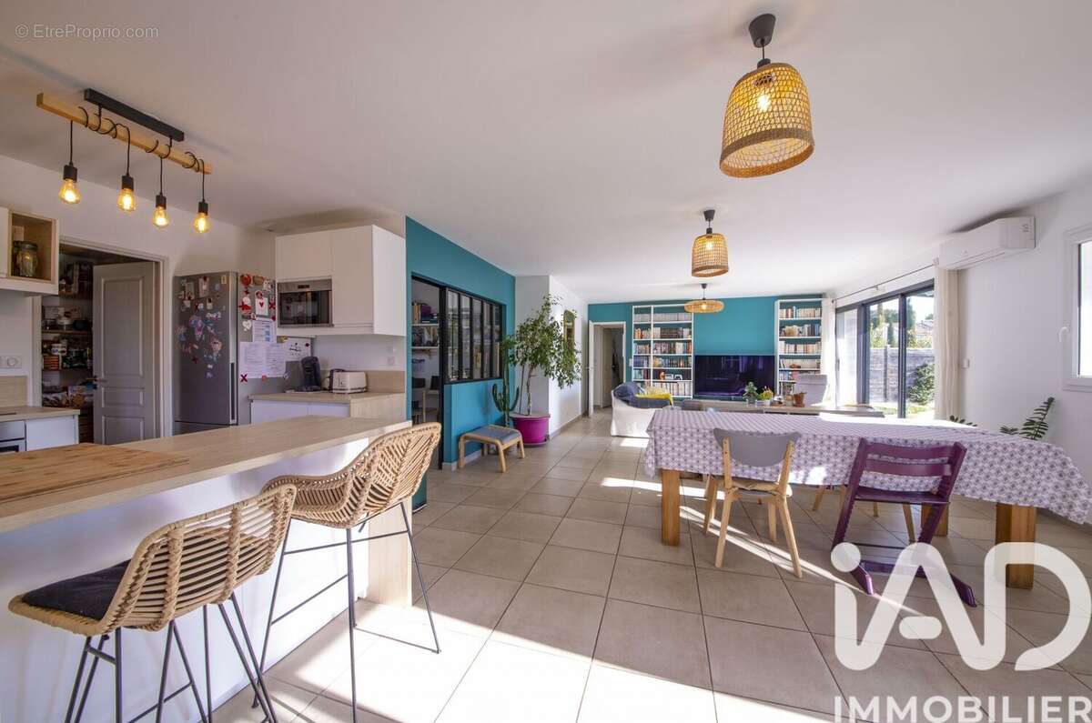 Photo 2 - Maison à PERNES-LES-FONTAINES