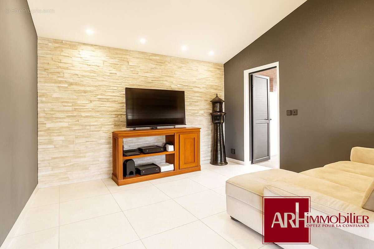 Maison à ENTRE-DEUX