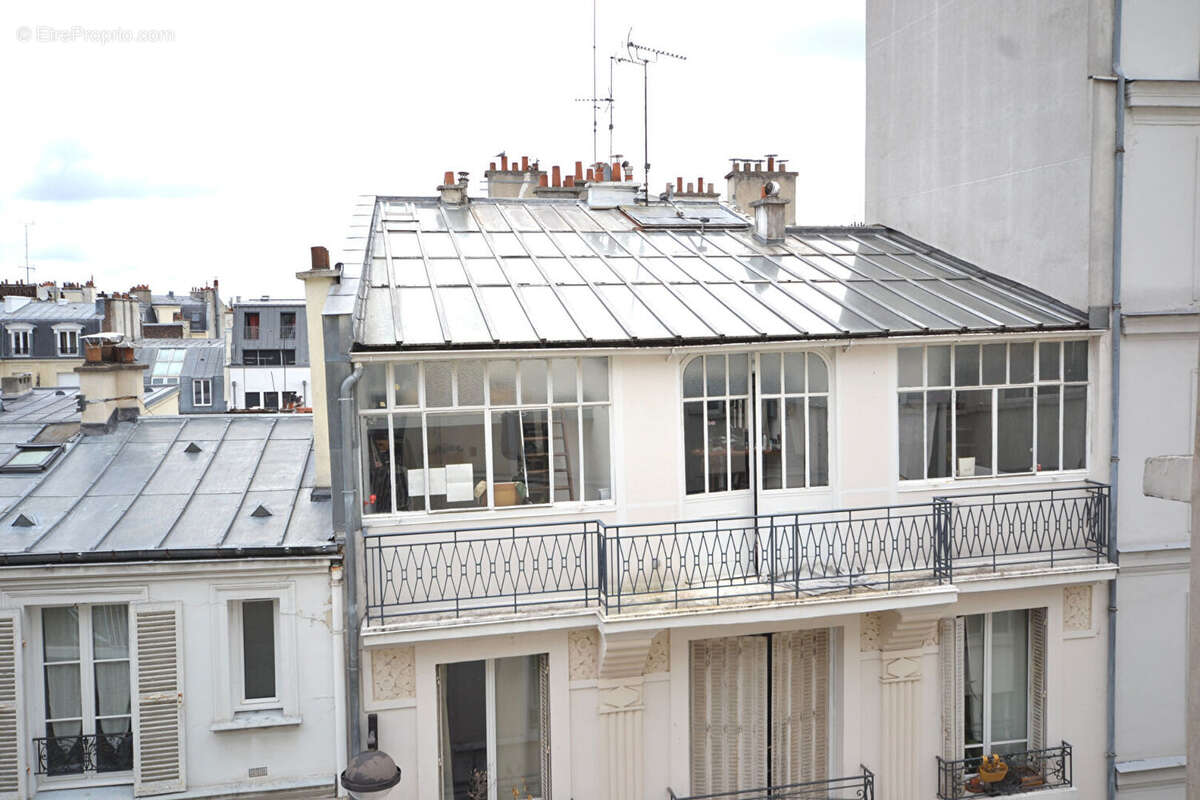 Appartement à PARIS-18E